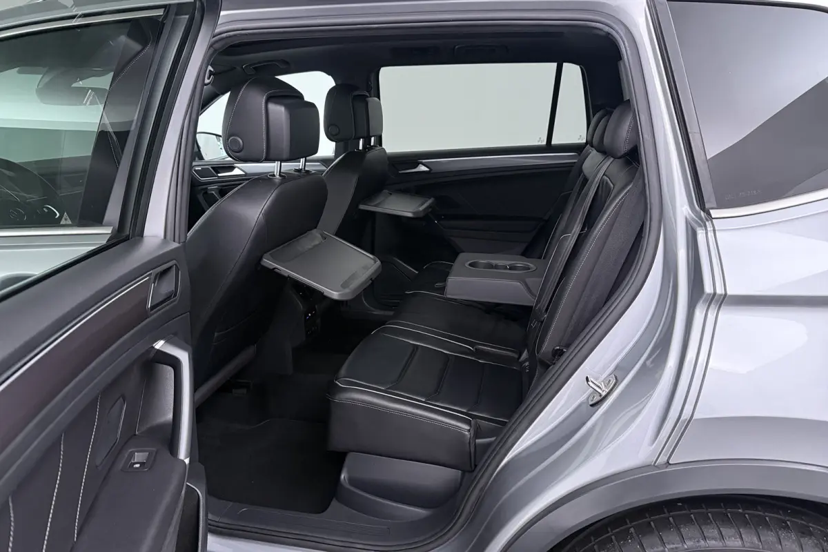 1.5 TSI Highline Business R-Line (PANORAMADAK, DYNAUDIO, DIGITALE COCKPIT, MEMORY SEATS, CAMERA)