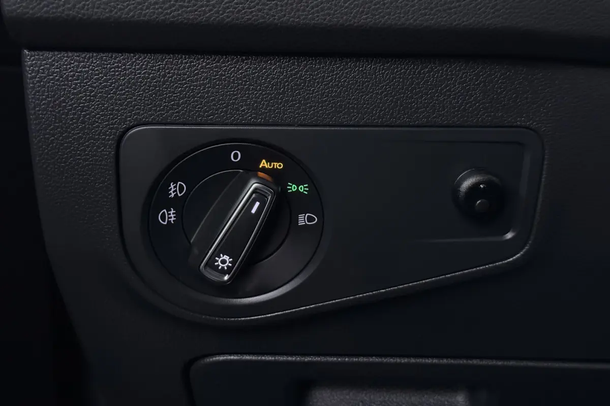 1.5 TSI Highline Business R-Line (PANORAMADAK, DYNAUDIO, DIGITALE COCKPIT, MEMORY SEATS, CAMERA)