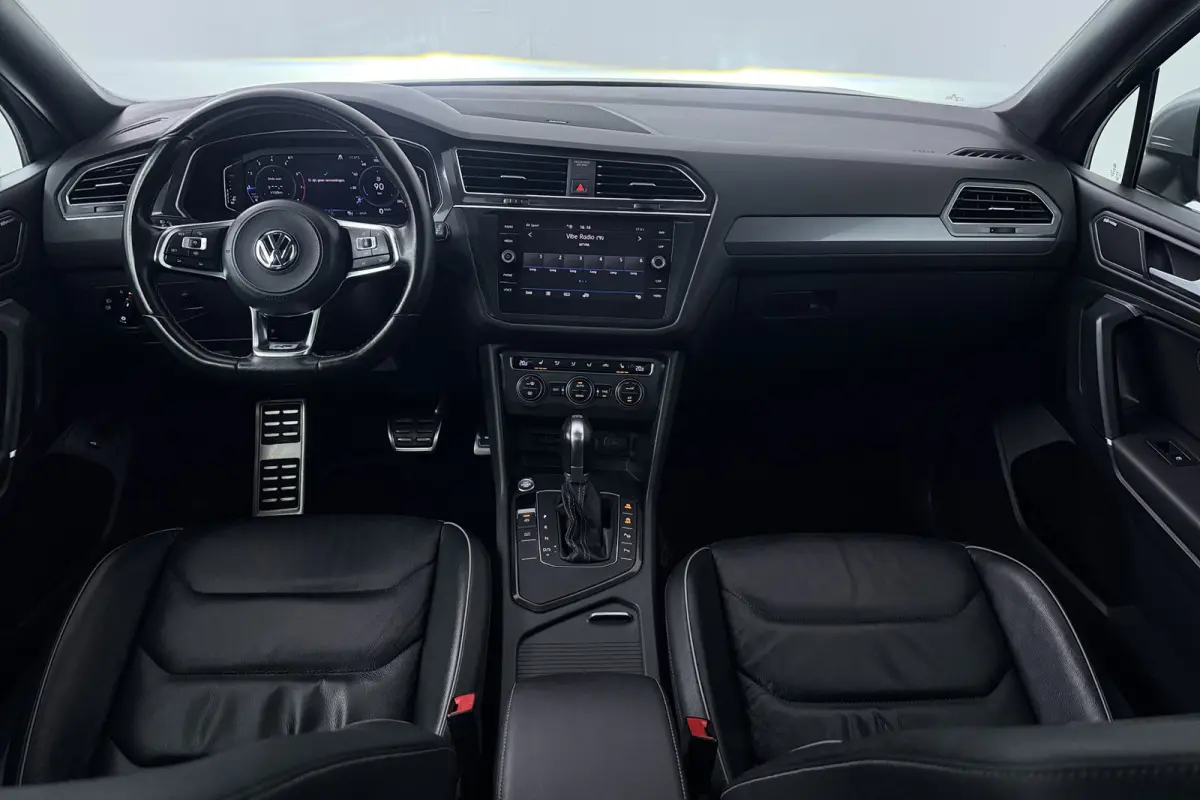 1.5 TSI Highline Business R-Line (PANORAMADAK, DYNAUDIO, DIGITALE COCKPIT, MEMORY SEATS, CAMERA)