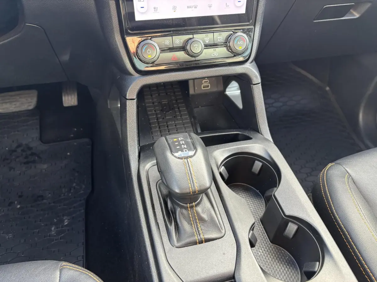 2.3 PHEV Wildtrak Automaat 280PK EX. BTW/Incl. BPM Trekhaak Elek. Rolhoes Adaptive Cruise Blind-Spot Stoel/Stuurverwarming *3500KG Trekgewicht*