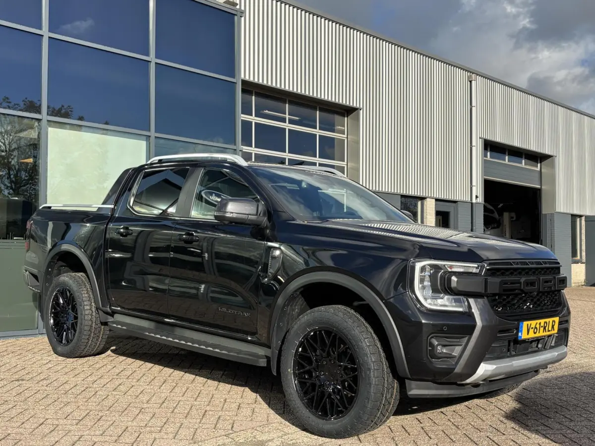 2.3 PHEV Wildtrak Automaat 280PK EX. BTW/Incl. BPM Trekhaak Elek. Rolhoes Adaptive Cruise Blind-Spot Stoel/Stuurverwarming *3500KG Trekgewicht*