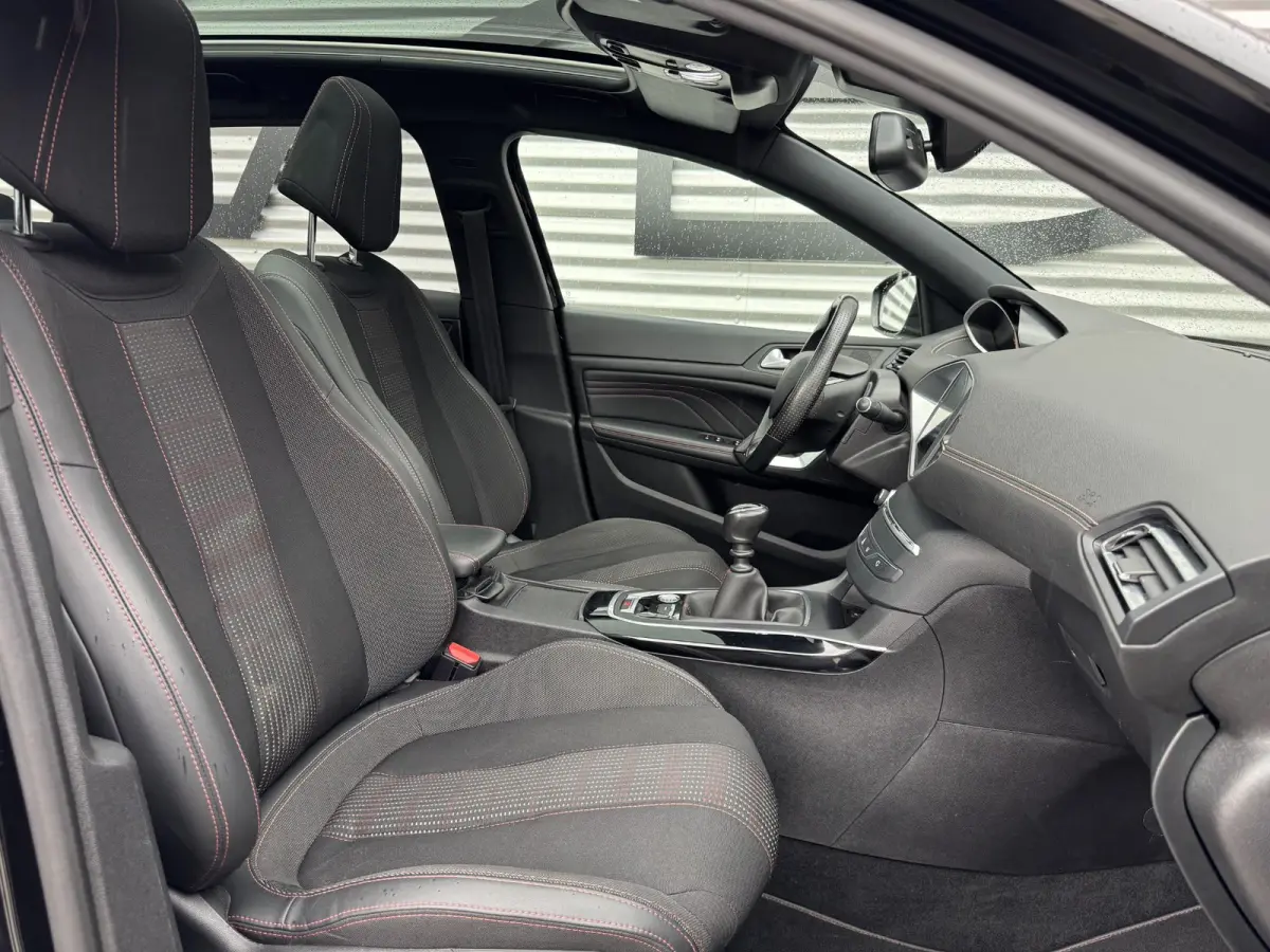 1.2 PureTech GT 1e Eigenaar|Navi|Pano|Camera|Clima|Cruise|PDC|Stoelverwarming|APK tot 02-2028