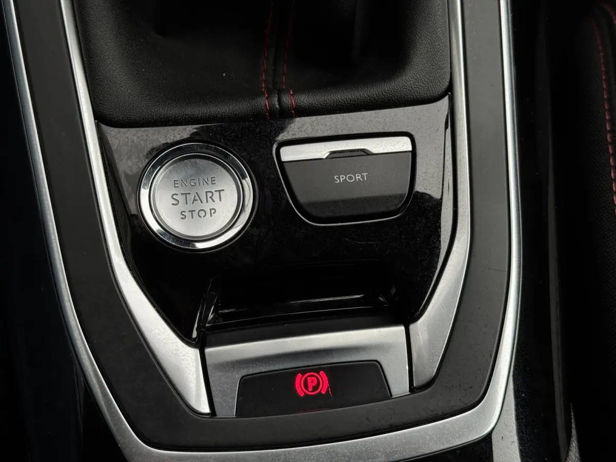 1.2 PureTech GT 1e Eigenaar|Navi|Pano|Camera|Clima|Cruise|PDC|Stoelverwarming|APK tot 02-2028