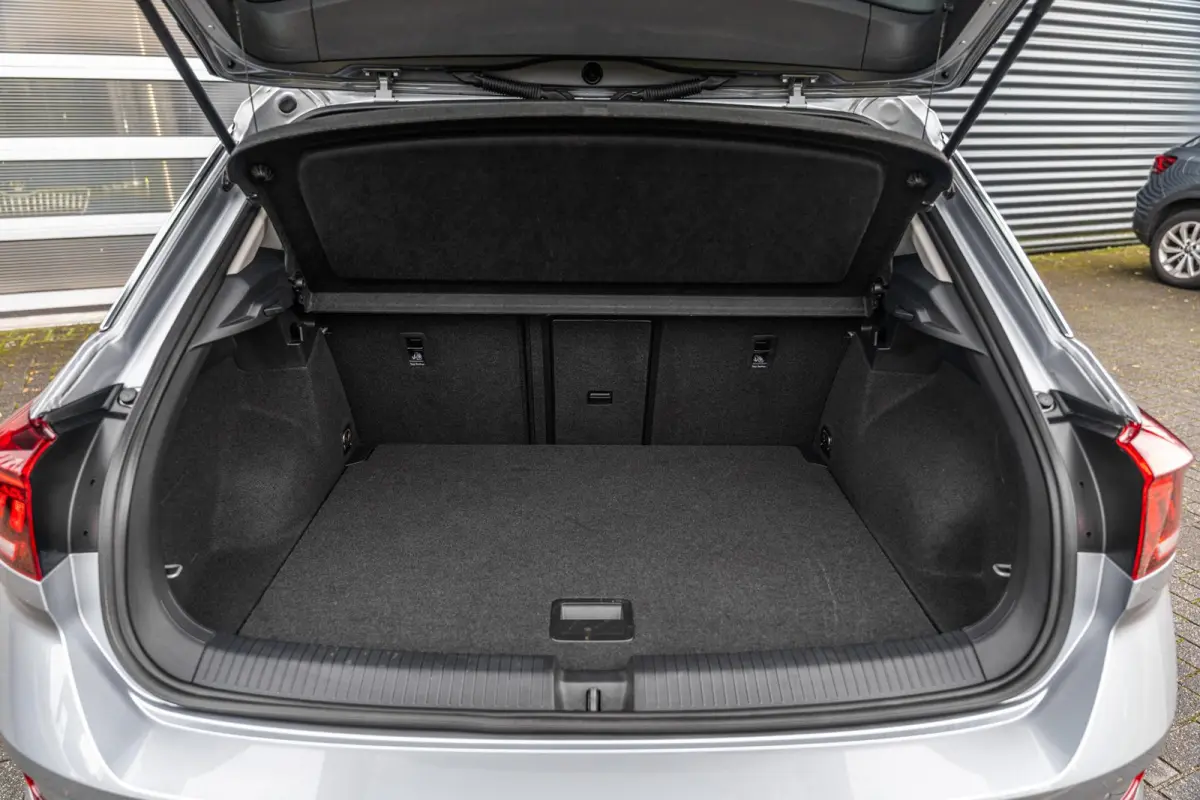 1.0 TSI 110pk Life | Trekhaak | Navigatie | CarPlay/Android Auto | Camera Achter