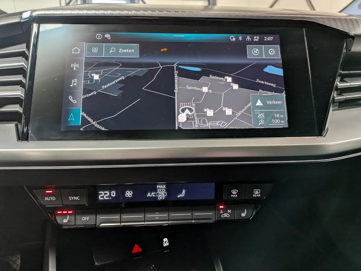 35 Launch edition Advanced Plus 55 kWh | NL-AUTO! | 1E EIGENAAR! | ADAPTIVE CRUISE | PANODAK | LANE ASSIST | STOELVERWARMING | PARK SENS V+A | LED