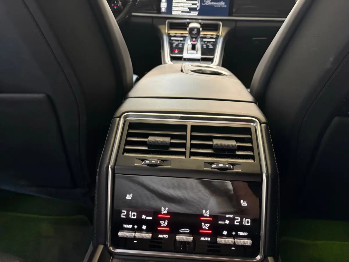 4.0 Turbo turismo fabrieksgarantie,bomvol