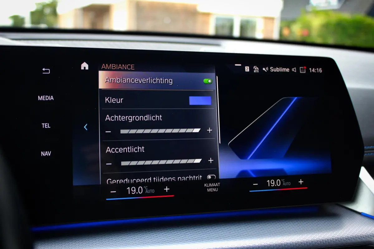 xDrive30 67 kWh // 99,2% SoH | M-Sport | Panoramadak | Harman Kardon | HUD | 360 CAM | Massage| Elek. + Memory | Sfeerverlichting