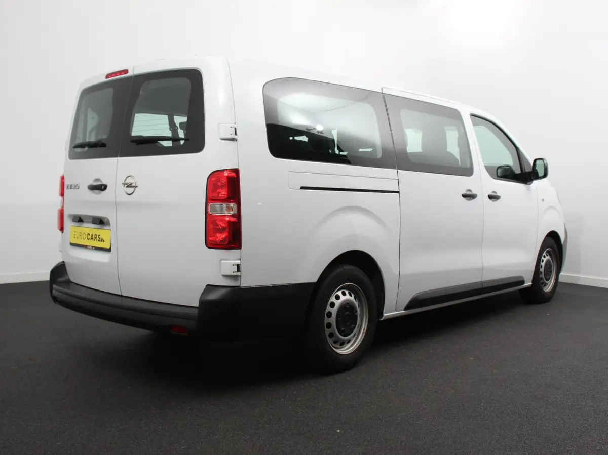 1.5 CDTI L3H1 9persoons PERSONENBUS Prijs is incl. BTW/BPM Climate control Cruise control Radio Apple Carplay/ Android Auto