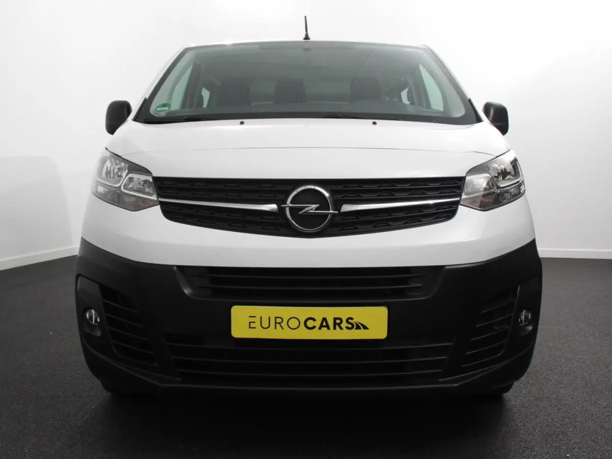 1.5 CDTI L3H1 9persoons PERSONENBUS Prijs is incl. BTW/BPM Climate control Cruise control Radio Apple Carplay/ Android Auto