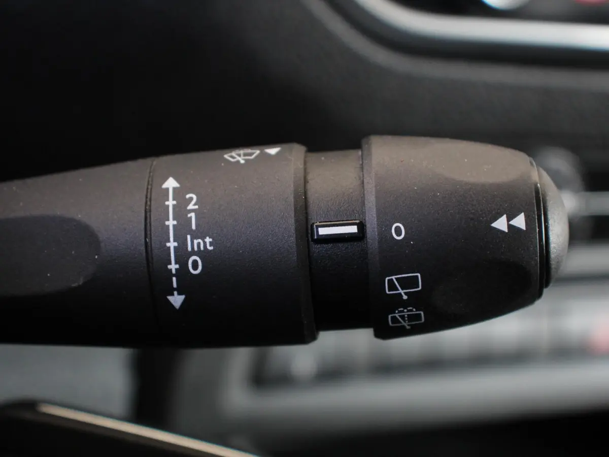 1.5 CDTI L3H1 9persoons PERSONENBUS Prijs is incl. BTW/BPM Climate control Cruise control Radio Apple Carplay/ Android Auto