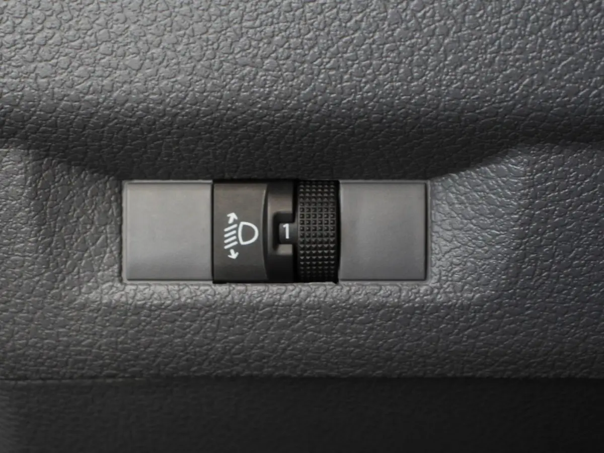 1.5 CDTI L3H1 9persoons PERSONENBUS Prijs is incl. BTW/BPM Climate control Cruise control Radio Apple Carplay/ Android Auto