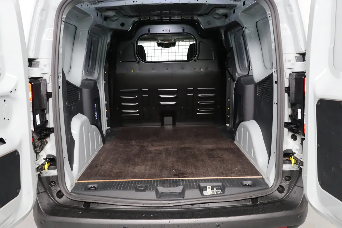 1.5 EcoBlue Trend | Navi | Winterpack | Camera | Clima | Cruise Adaptive | Parkeersensoren V+A | BLIS