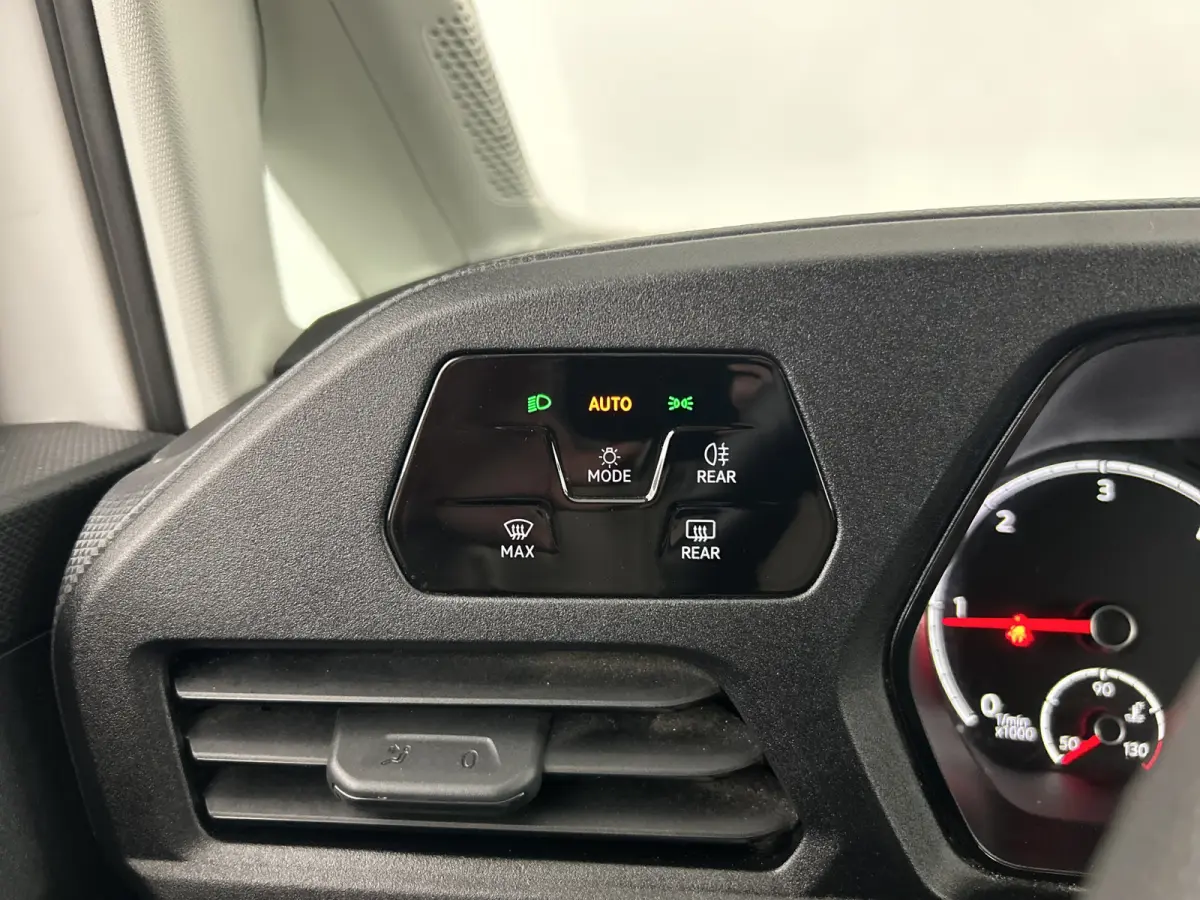 2.0 TDI Style /DAB/Bluetooth/Airco/Betimmering