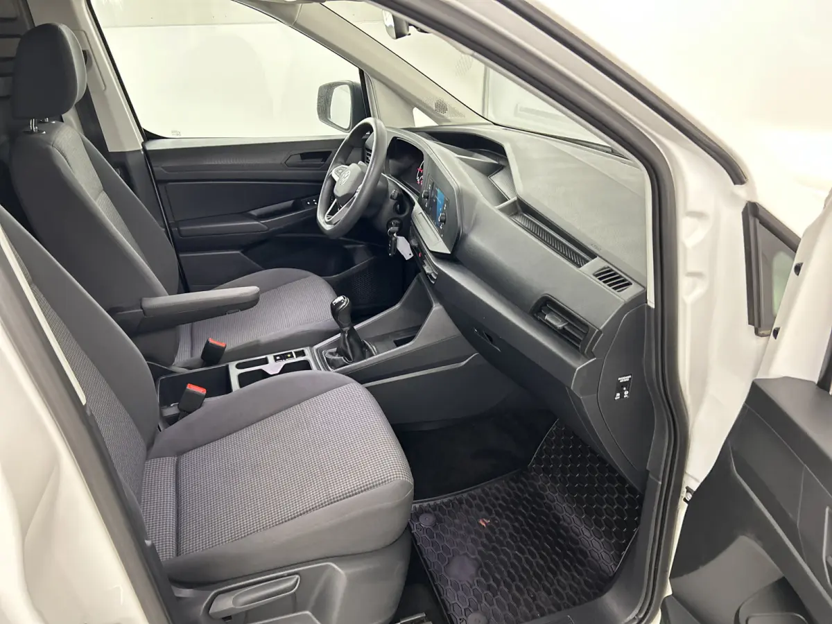 2.0 TDI Style /DAB/Bluetooth/Airco/Betimmering