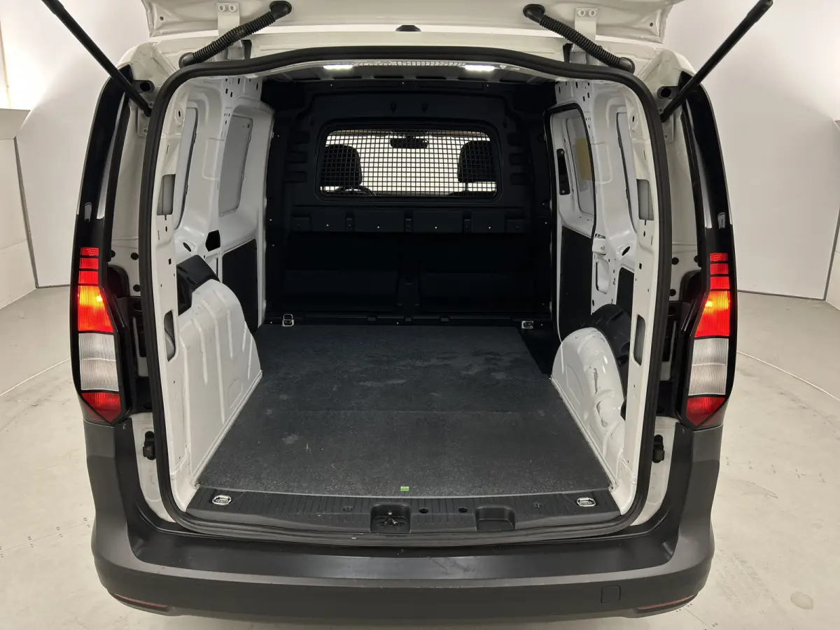 2.0 TDI Style /DAB/Bluetooth/Airco/Betimmering