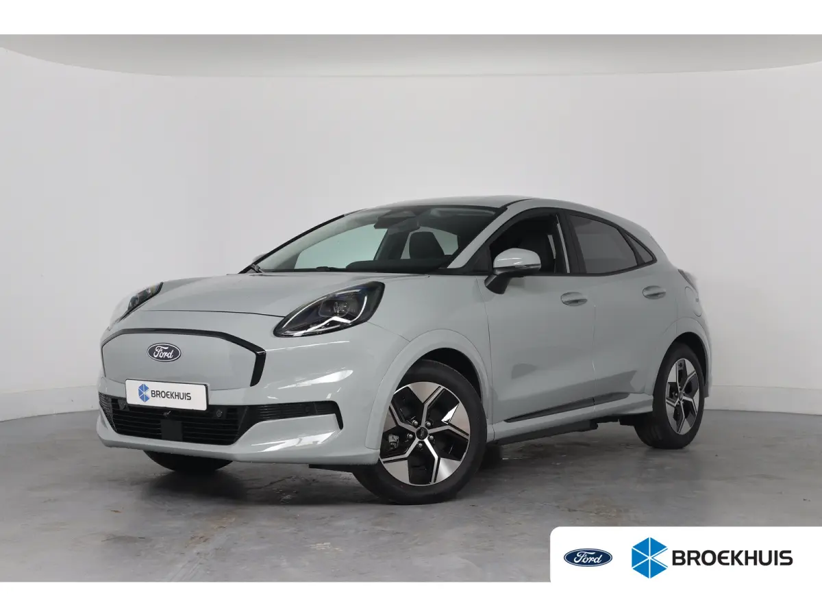 Select FWD 47 kWh | Winter Pack | Camera | Elektrische Kofferklep | Navigatie | Draadloze Telefoonlader | Parkeersensoren | Apple Carplay & Android Auto |