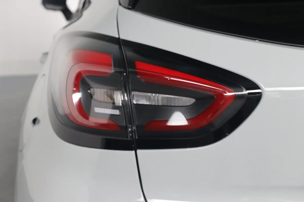 Select FWD 47 kWh | Winter Pack | Camera | Elektrische Kofferklep | Navigatie | Draadloze Telefoonlader | Parkeersensoren | Apple Carplay & Android Auto |