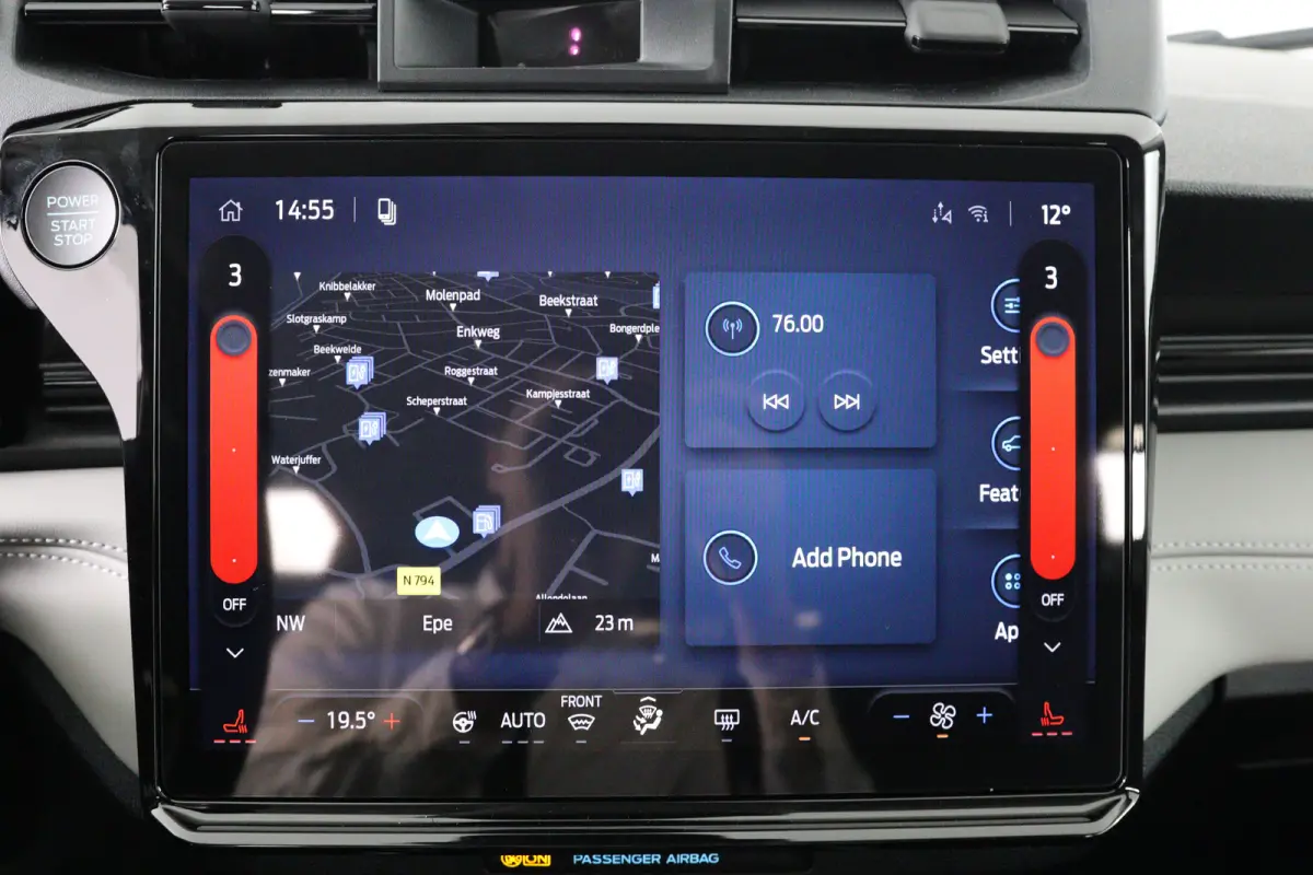 Select FWD 47 kWh | Winter Pack | Camera | Elektrische Kofferklep | Navigatie | Draadloze Telefoonlader | Parkeersensoren | Apple Carplay & Android Auto |