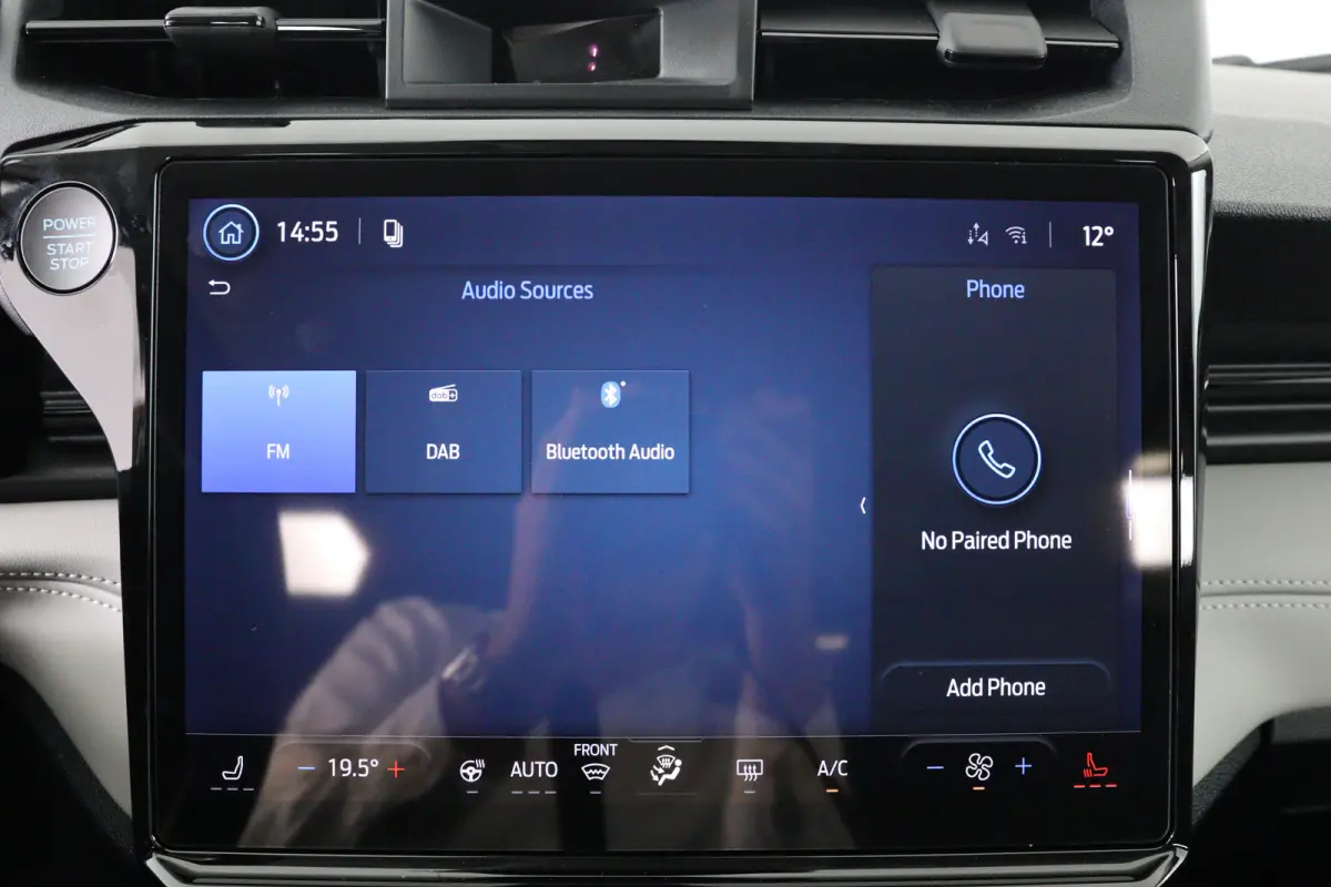 Select FWD 47 kWh | Winter Pack | Camera | Elektrische Kofferklep | Navigatie | Draadloze Telefoonlader | Parkeersensoren | Apple Carplay & Android Auto |