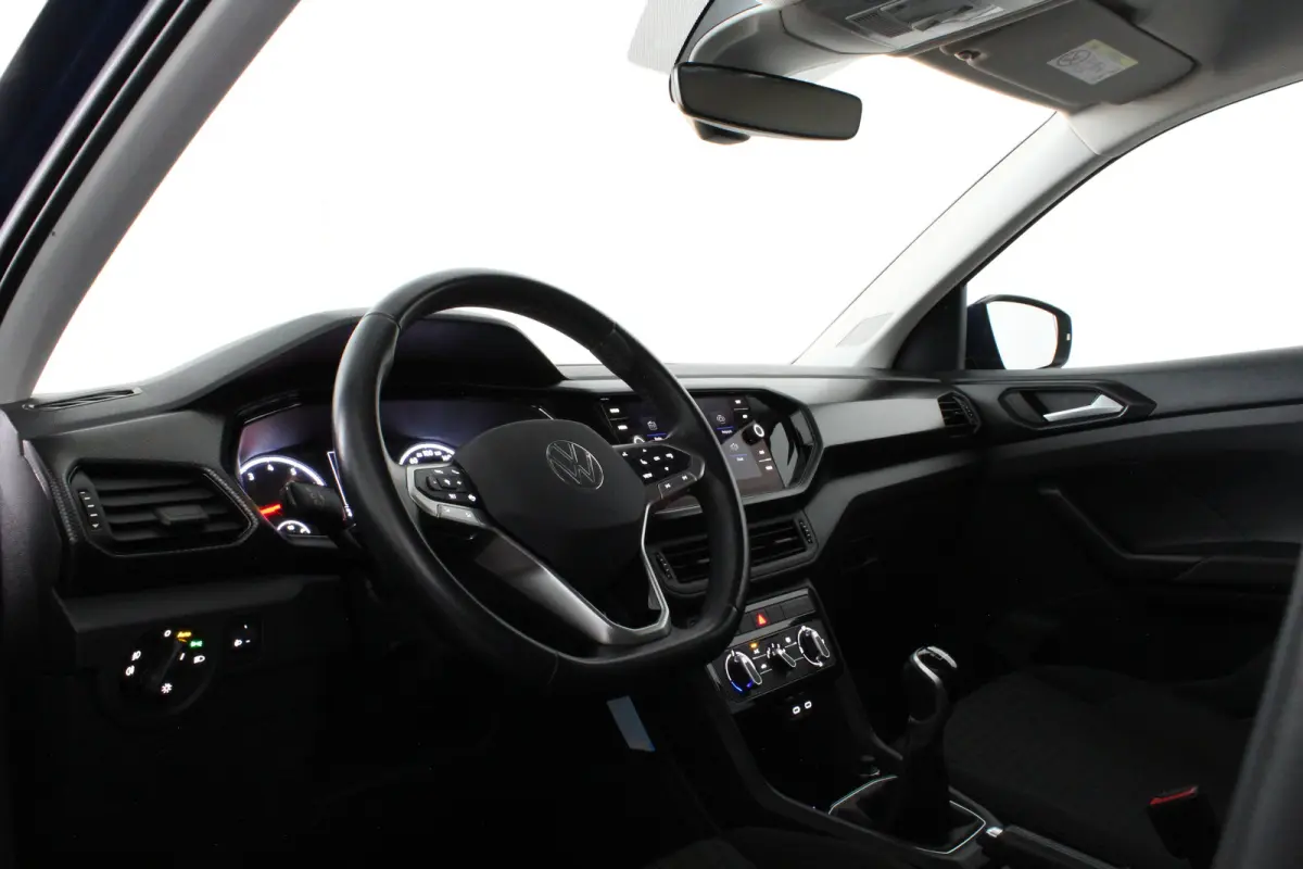 1.0 TSI Life > All season banden/ACC/PDC V+A/Navigatie via Apple Carplay/Android Auto