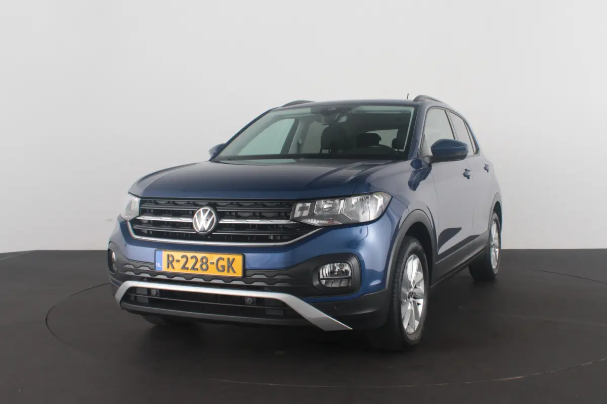 1.0 TSI Life > All season banden/ACC/PDC V+A/Navigatie via Apple Carplay/Android Auto