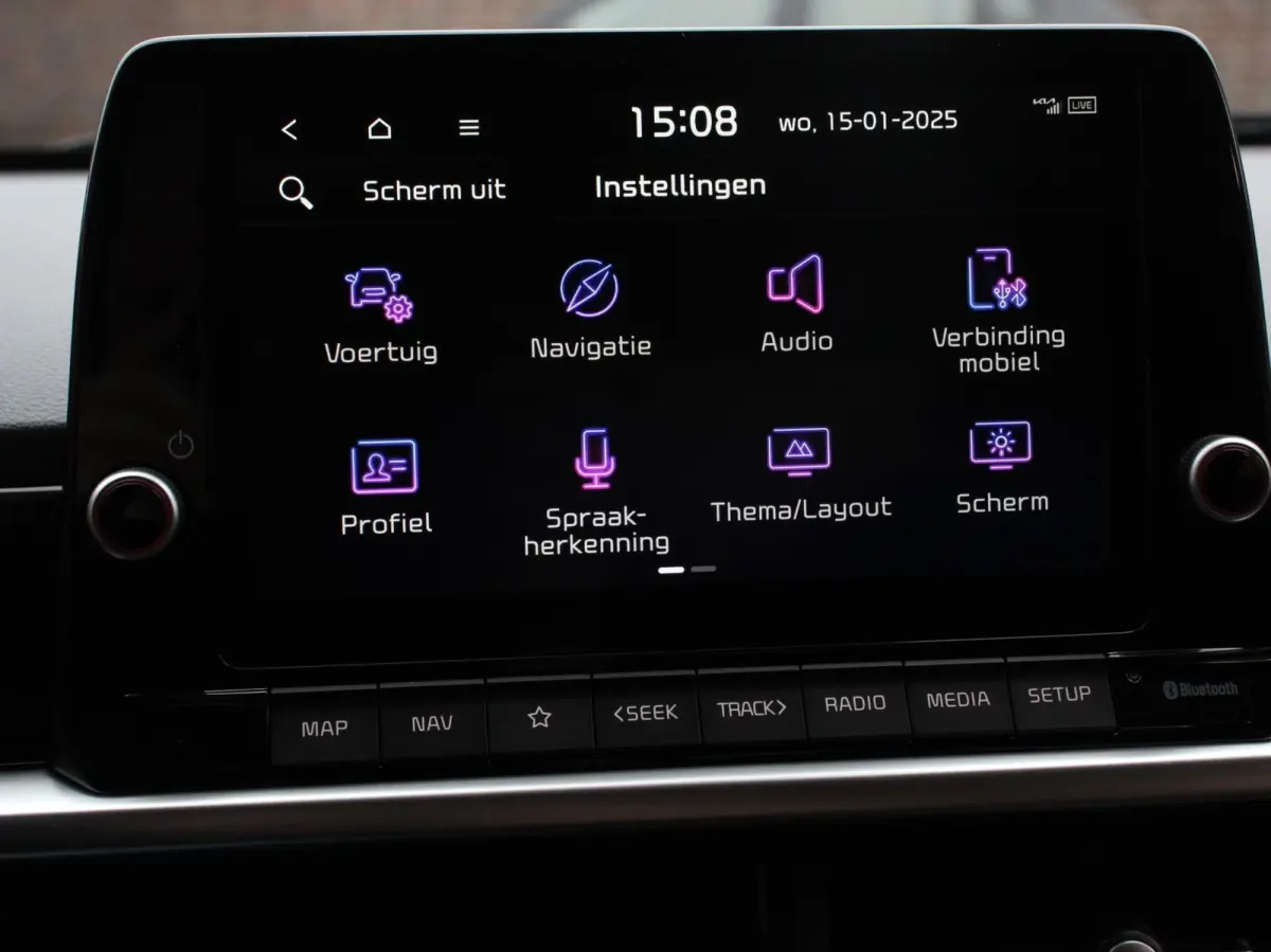 1.0 DPI DynamicLine Automaat Navigatie Apple Carplay/Android auto Airco Camera DAB Lichtmetalen velgen Bluetooth