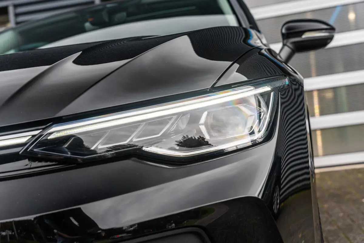 1.5 eHybrid 204pk Style Edition | Trekhaak | Panoramadak | AreaView | IQ-Matrix Light