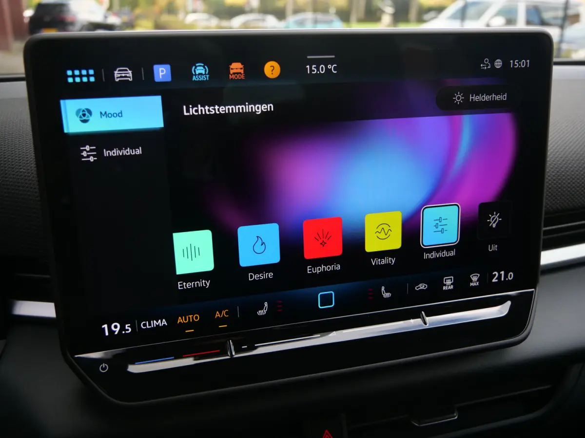 1.5 eTSI R-Line 150 Pk Automaat Apple Carplay / DAB / Camera