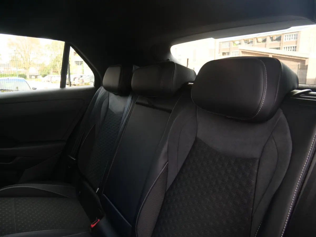 1.5 eTSI R-Line 150 Pk Automaat Apple Carplay / DAB / Camera
