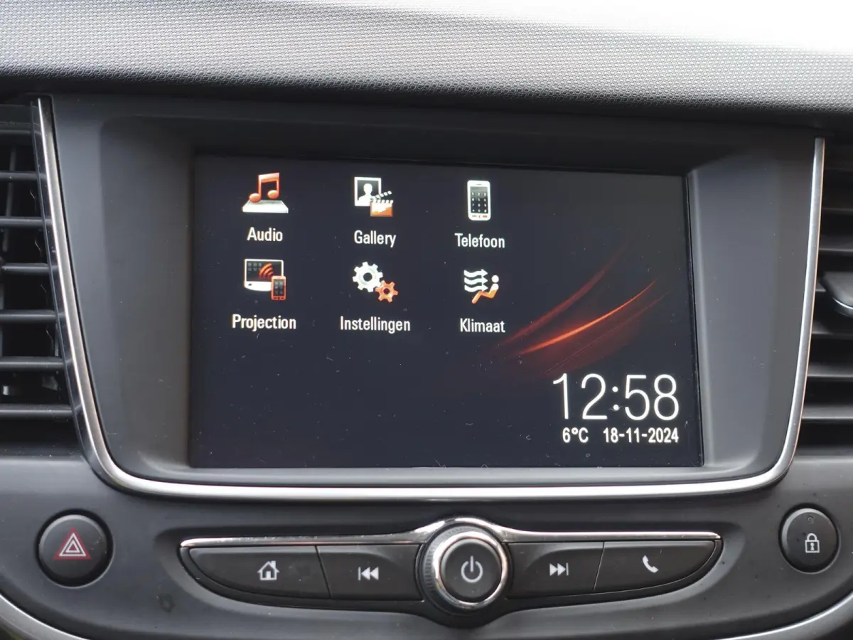 1.2 Turbo 130pk Automaat Elegance Opel Crossland 1.2 Turbo 130pk AUT. Elegance Navigatie Apple Carplay/Android Auto Camera Parkeersensoren Cruise Control Stoel- en Stuurverwarming Keyless En