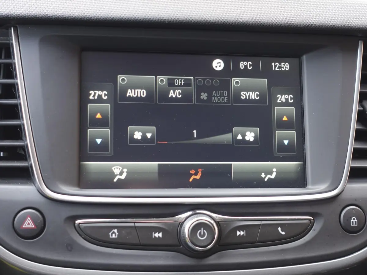 1.2 Turbo 130pk Automaat Elegance Opel Crossland 1.2 Turbo 130pk AUT. Elegance Navigatie Apple Carplay/Android Auto Camera Parkeersensoren Cruise Control Stoel- en Stuurverwarming Keyless En