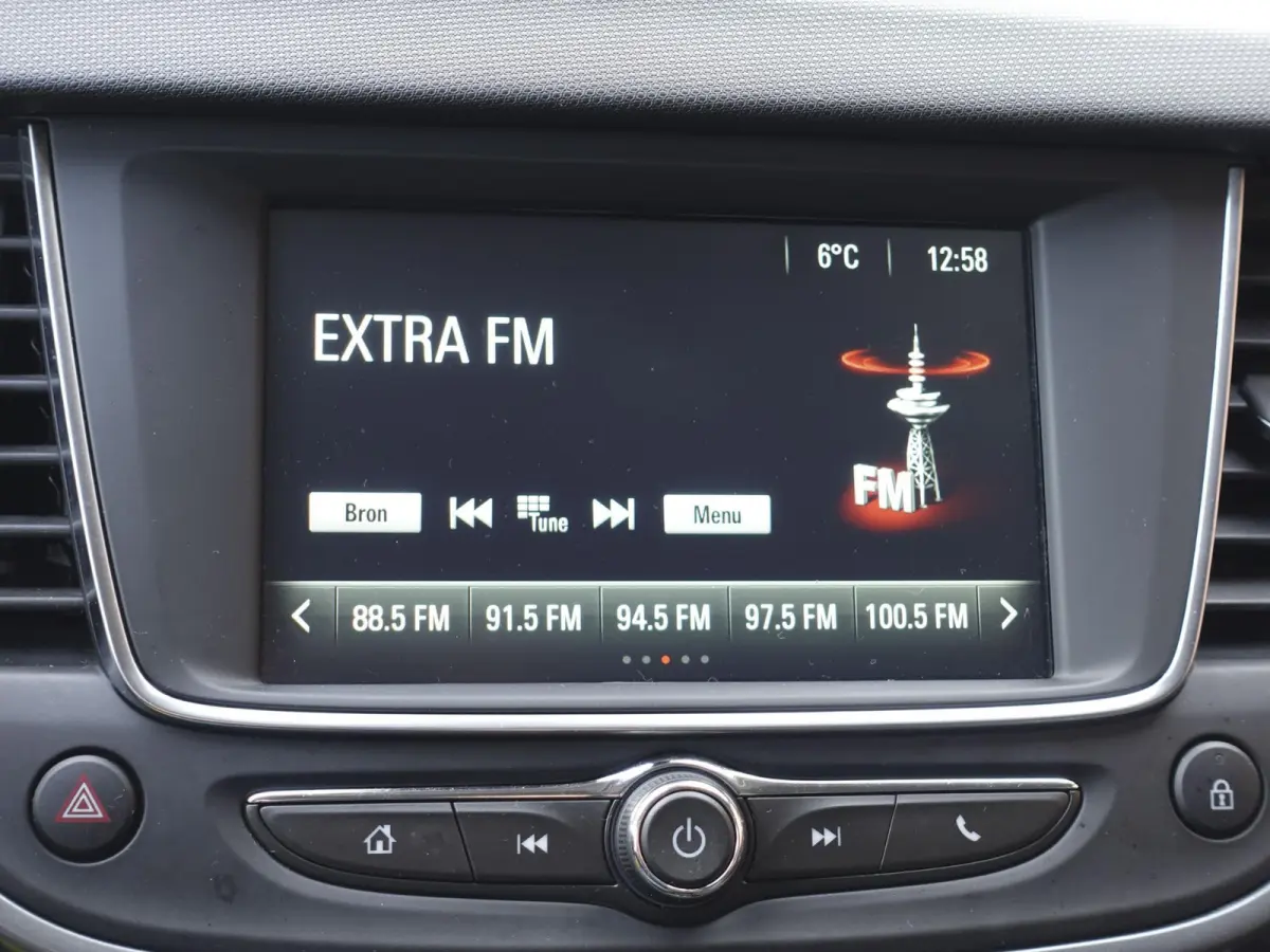 1.2 Turbo 130pk Automaat Elegance Opel Crossland 1.2 Turbo 130pk AUT. Elegance Navigatie Apple Carplay/Android Auto Camera Parkeersensoren Cruise Control Stoel- en Stuurverwarming Keyless En