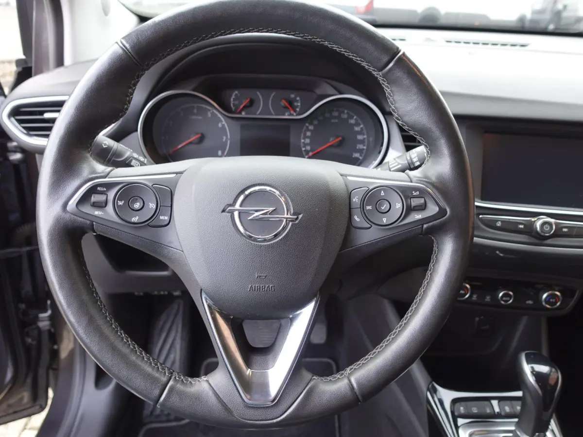 1.2 Turbo 130pk Automaat Elegance Opel Crossland 1.2 Turbo 130pk AUT. Elegance Navigatie Apple Carplay/Android Auto Camera Parkeersensoren Cruise Control Stoel- en Stuurverwarming Keyless En