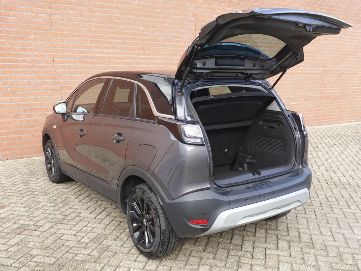 1.2 Turbo 130pk Automaat Elegance Opel Crossland 1.2 Turbo 130pk AUT. Elegance Navigatie Apple Carplay/Android Auto Camera Parkeersensoren Cruise Control Stoel- en Stuurverwarming Keyless En