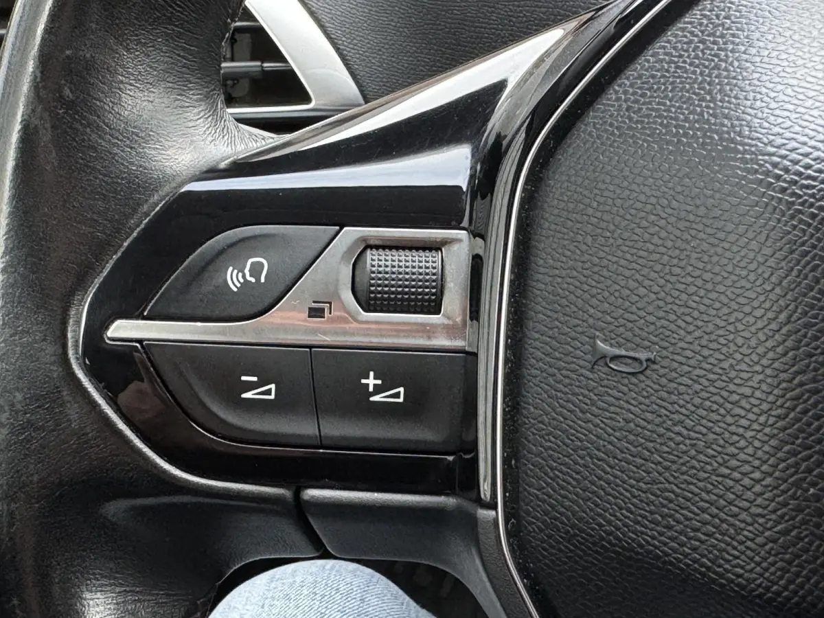 1.2 PureTech Access 2e Eigenaar|Navi|Clima|Trekhaak|Cruise|Carplay|APK tot 09-2027
