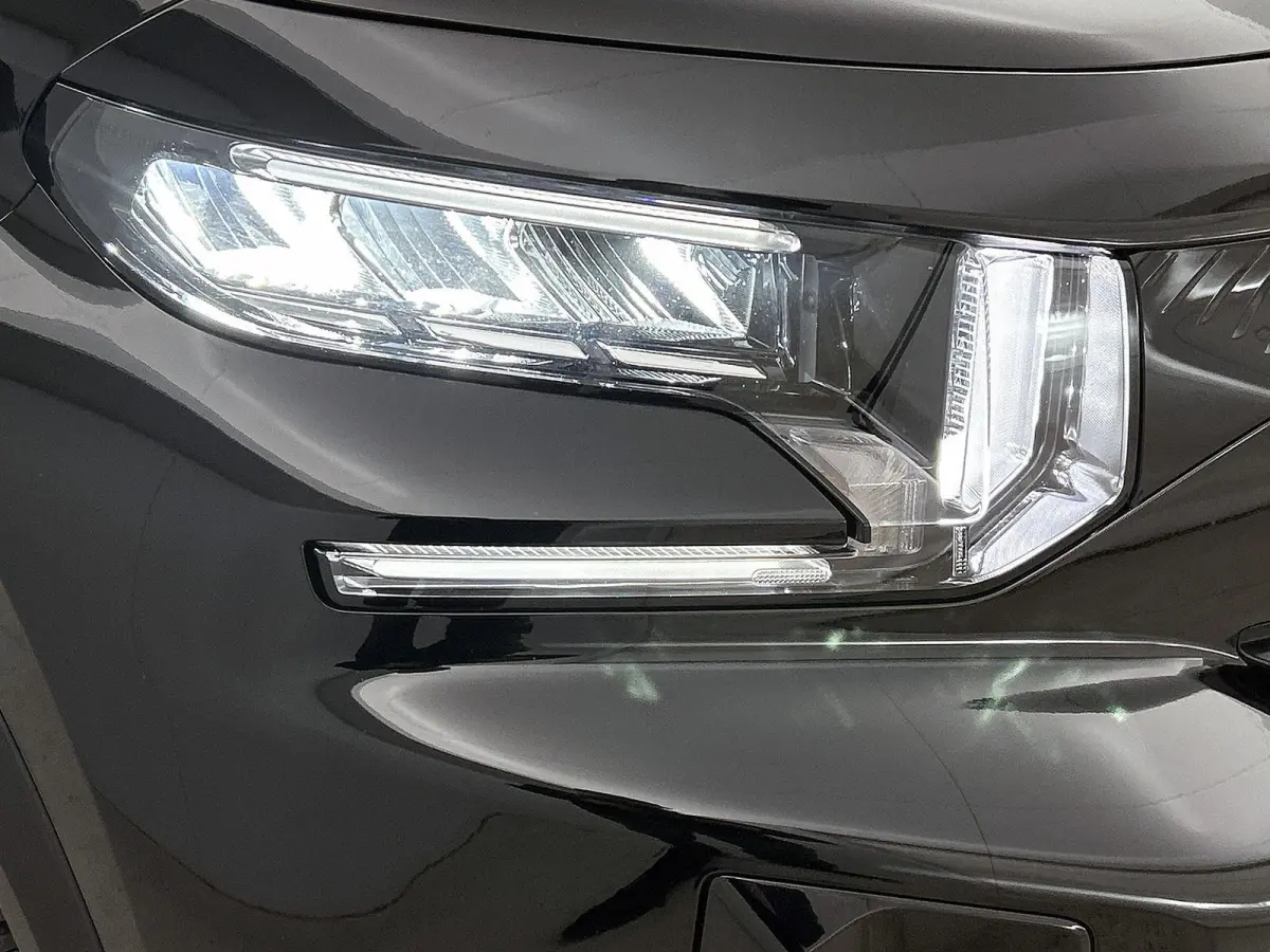 SUV Plus Hybrid 145pk Automaat | Navigatie via draadloze Apple Carplay / Android Auto | Achteruitrijcamera | Climate Control | Cruise Control | Parkeersensoren | Bluetooth | Comfortstoelen |
