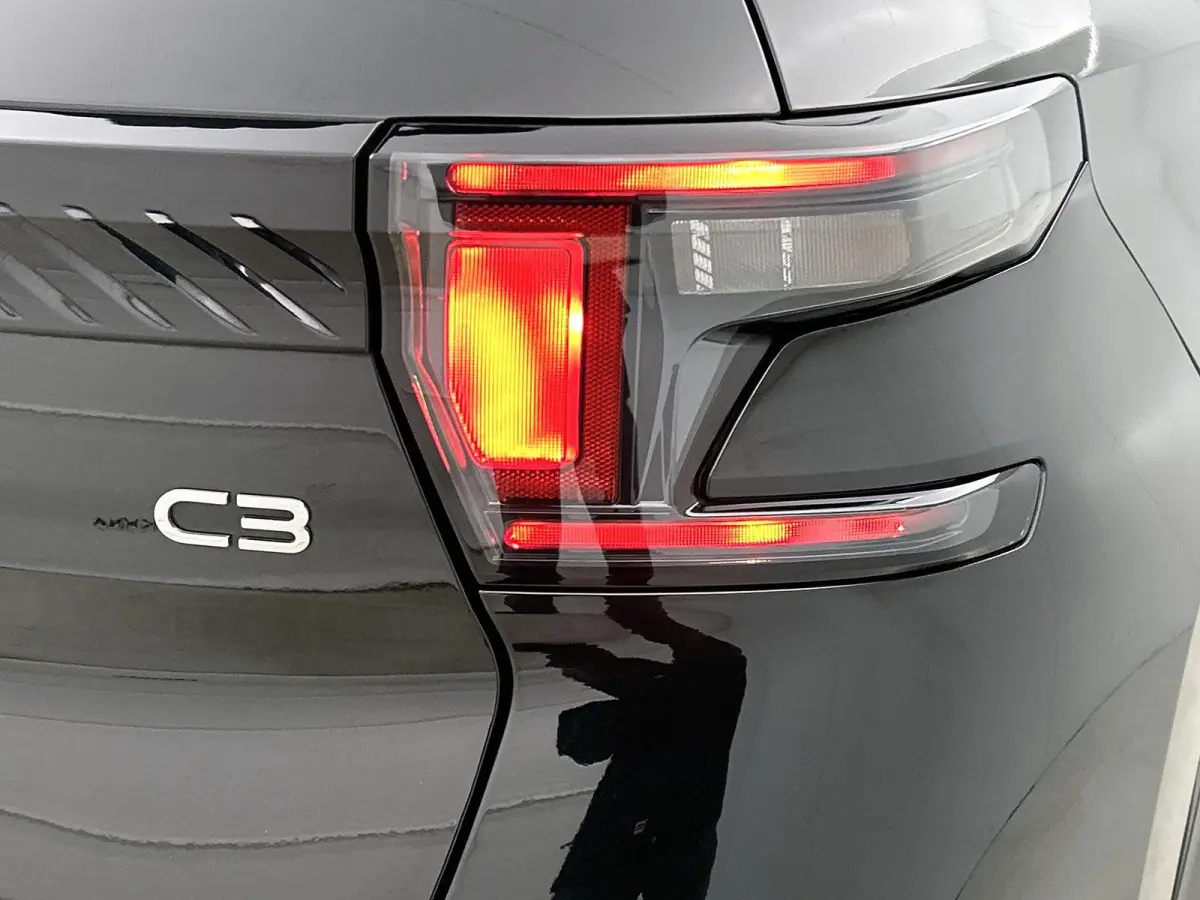 SUV Plus Hybrid 145pk Automaat | Navigatie via draadloze Apple Carplay / Android Auto | Achteruitrijcamera | Climate Control | Cruise Control | Parkeersensoren | Bluetooth | Comfortstoelen |