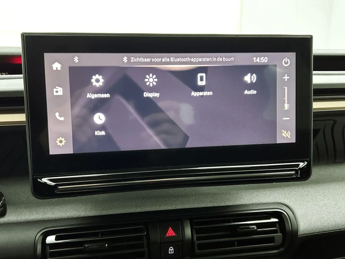 SUV Plus Hybrid 145pk Automaat | Navigatie via draadloze Apple Carplay / Android Auto | Achteruitrijcamera | Climate Control | Cruise Control | Parkeersensoren | Bluetooth | Comfortstoelen |