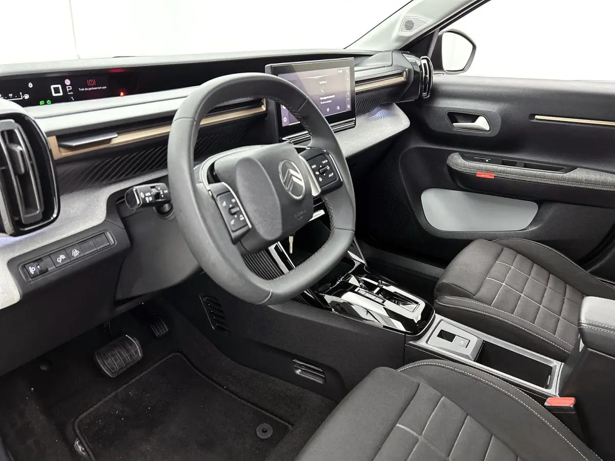 SUV Plus Hybrid 145pk Automaat | Navigatie via draadloze Apple Carplay / Android Auto | Achteruitrijcamera | Climate Control | Cruise Control | Parkeersensoren | Bluetooth | Comfortstoelen |