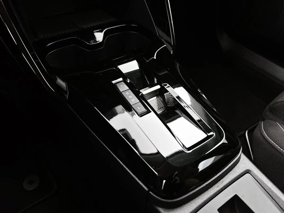 SUV Plus Hybrid 145pk Automaat | Navigatie via draadloze Apple Carplay / Android Auto | Achteruitrijcamera | Climate Control | Cruise Control | Parkeersensoren | Bluetooth | Comfortstoelen |