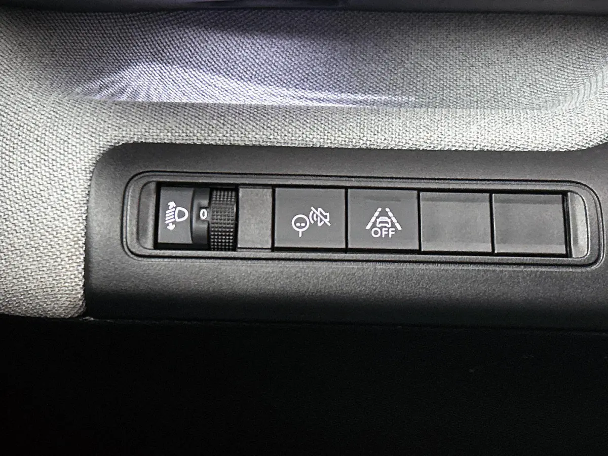 SUV Plus Hybrid 145pk Automaat | Navigatie via draadloze Apple Carplay / Android Auto | Achteruitrijcamera | Climate Control | Cruise Control | Parkeersensoren | Bluetooth | Comfortstoelen |