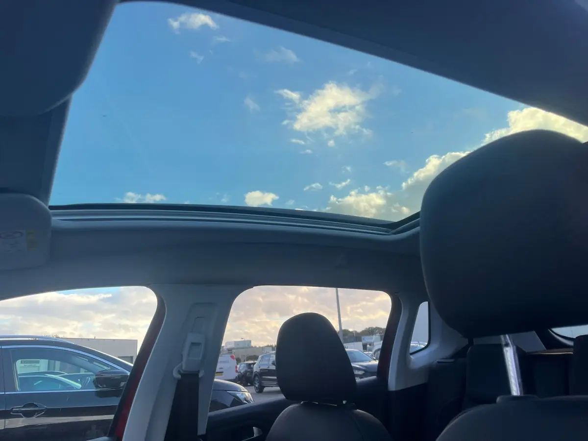 1.2 PureTech GT-Line Panoramadak | Half leder| Cruise | Climate Control | Trekhaak | | Achteruitrijcamera | Airco | Cruise control
