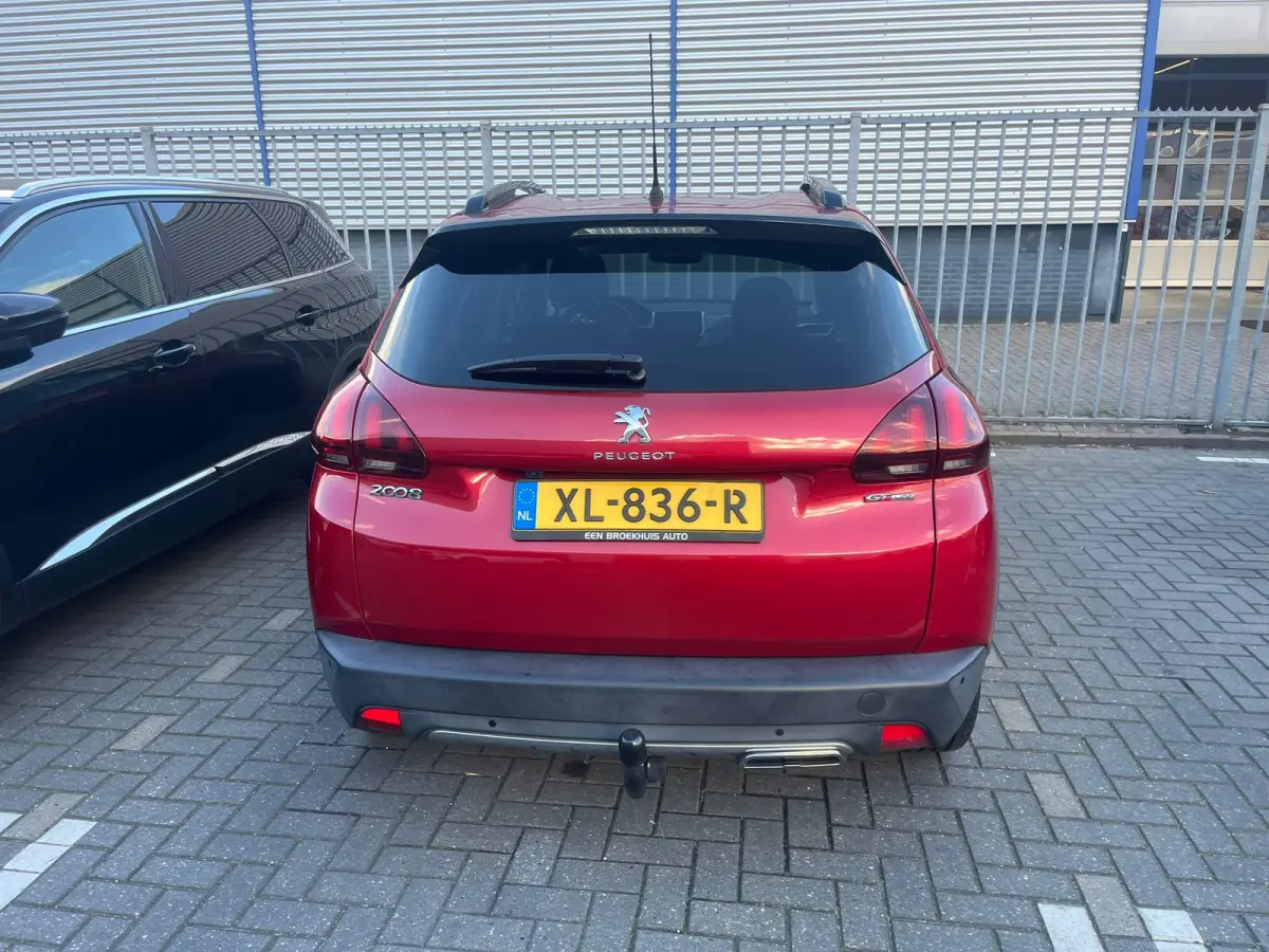 1.2 PureTech GT-Line Panoramadak | Half leder| Cruise | Climate Control | Trekhaak | | Achteruitrijcamera | Airco | Cruise control