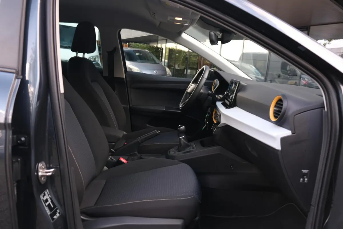 1.0 Style|Rijklaar!|Carplay|LaneAssist|FrontAssist|DAB|Cruise