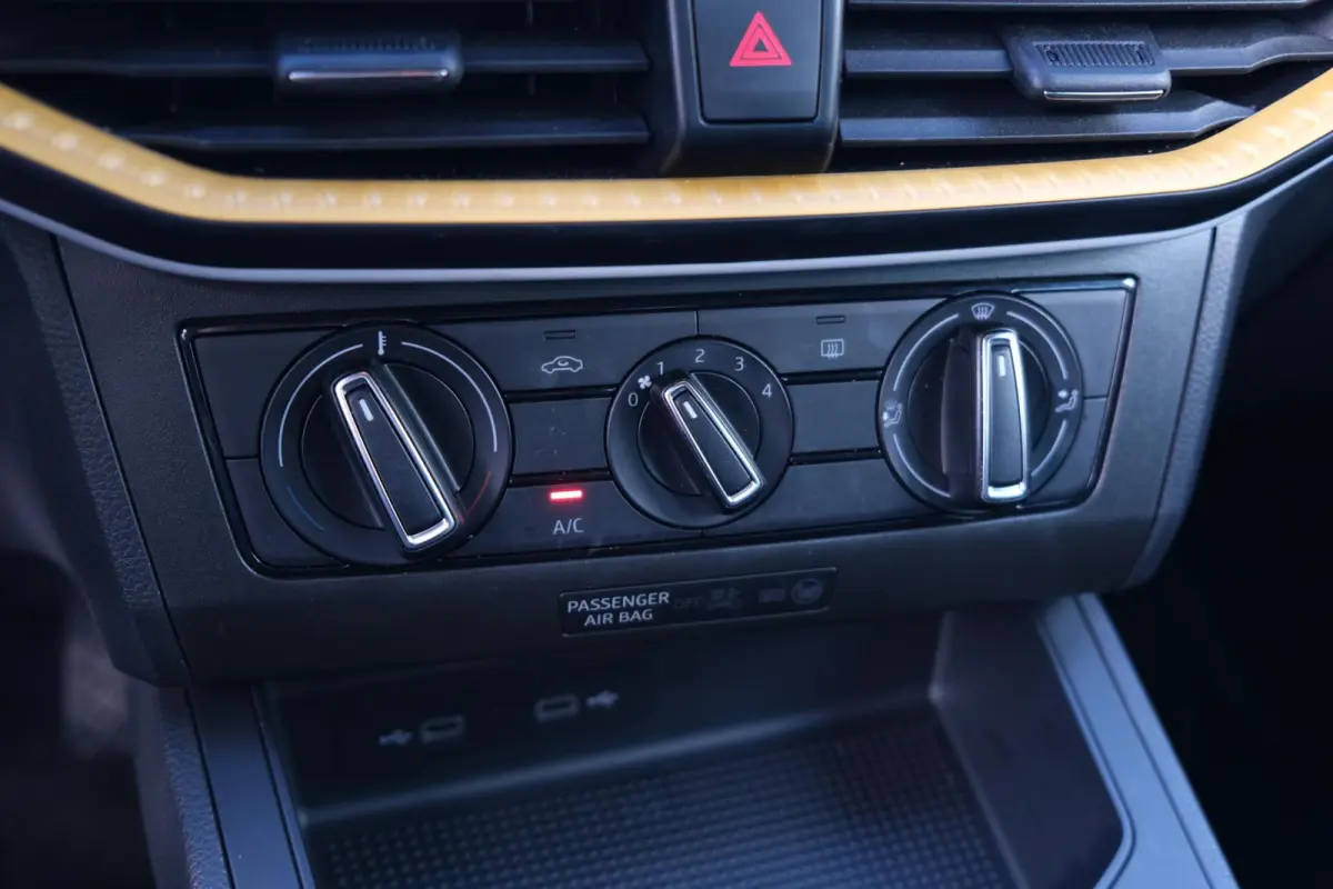 1.0 Style|Rijklaar!|Carplay|LaneAssist|FrontAssist|DAB|Cruise