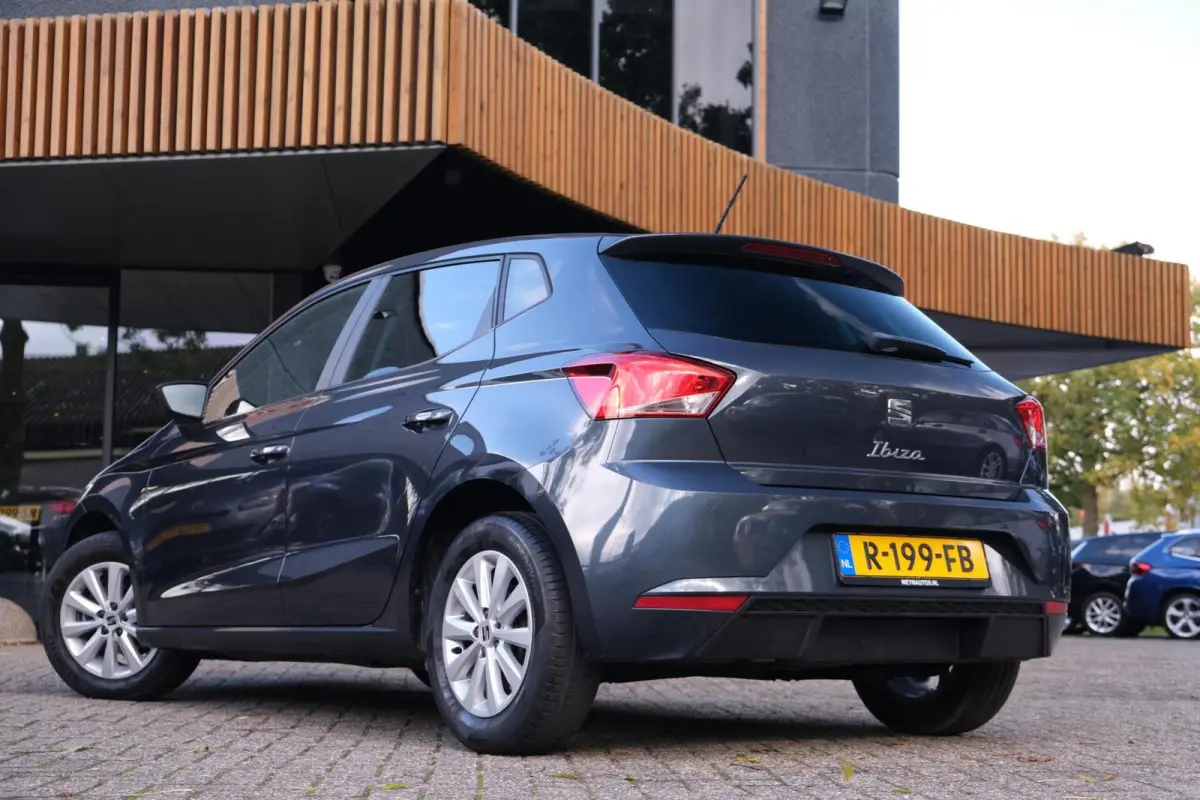1.0 Style|Rijklaar!|Carplay|LaneAssist|FrontAssist|DAB|Cruise