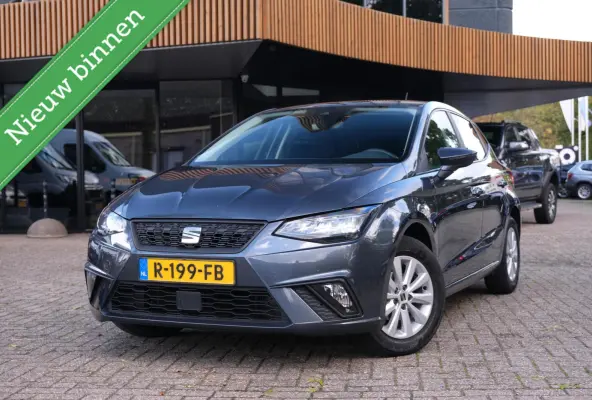 1.0 Style|Rijklaar!|Carplay|LaneAssist|FrontAssist|DAB|Cruise