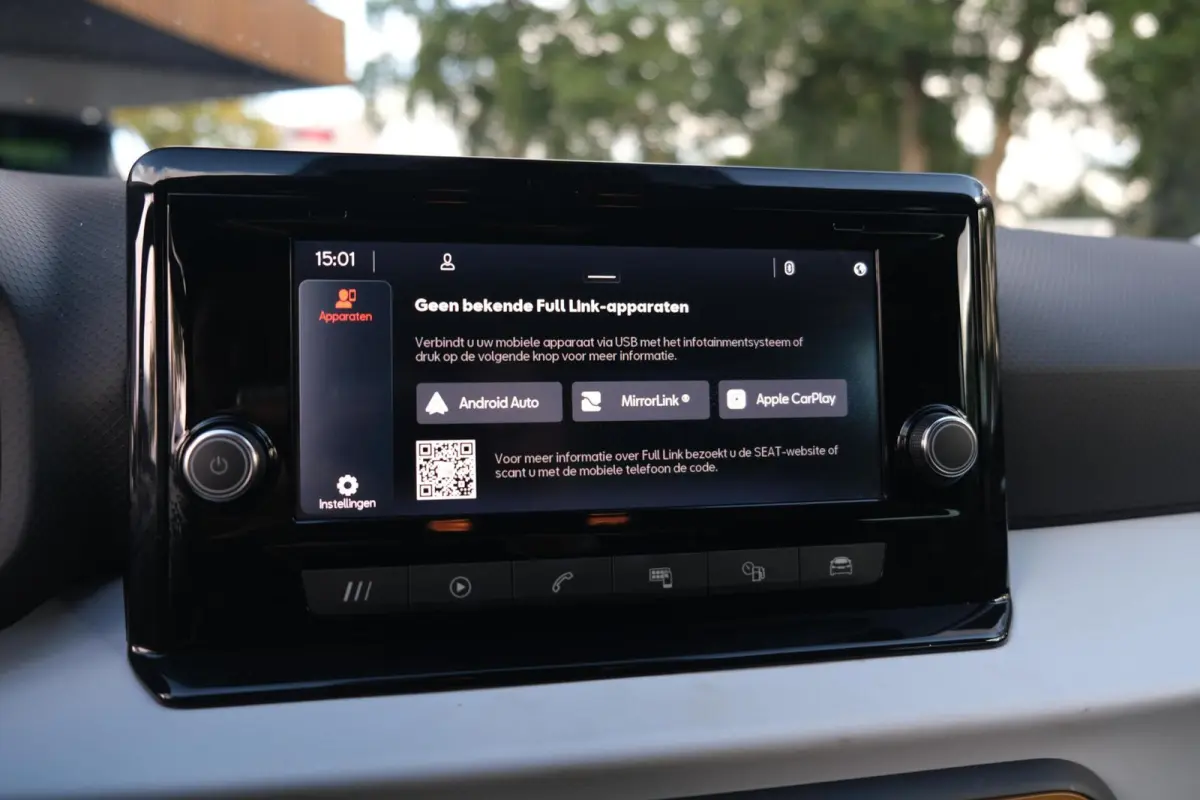 1.0 Style|Rijklaar!|Carplay|LaneAssist|FrontAssist|DAB|Cruise