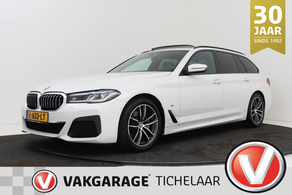 520i High Executive M-Sport | Panoramadak | Dealer Ond. | CarPlay | Stoelverwarming | Comfortstoelen | Head-Up