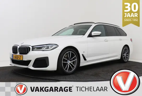520i High Executive M-Sport | Panoramadak | Dealer Ond. | CarPlay | Stoelverwarming | Comfortstoelen | Head-Up
